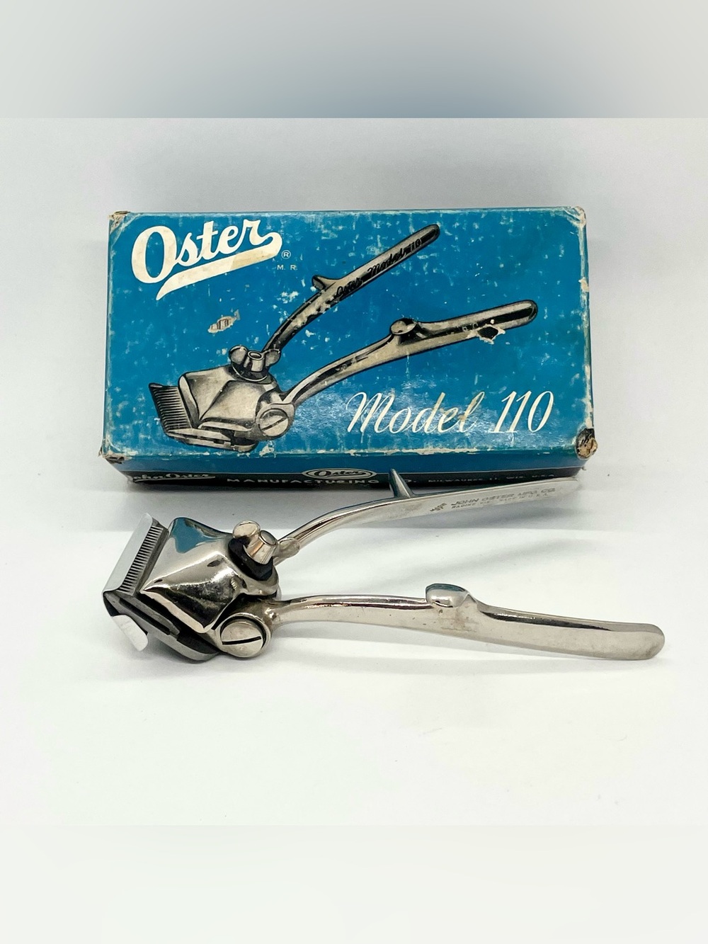 Vintage Oster Model 110 Manual Hand Hair Clippers Chrome with Original Box USA